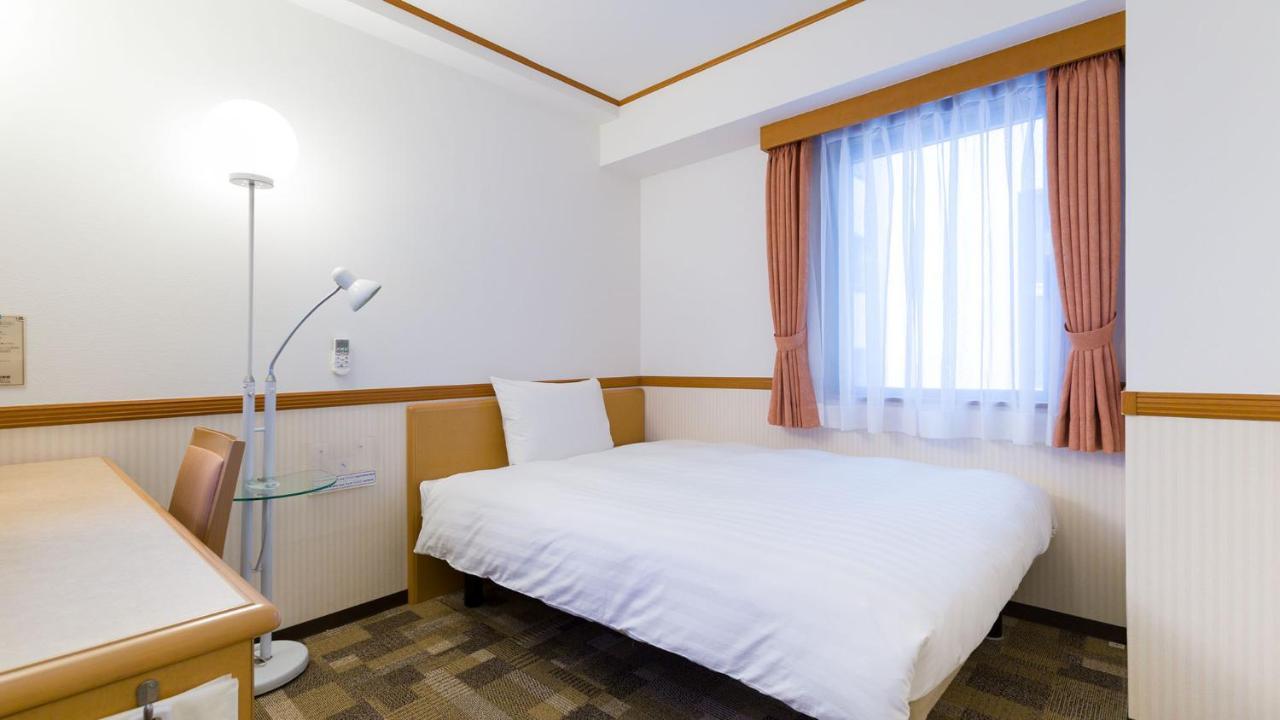 Toyoko Inn Naha Omoromachi Ekimae Δωμάτιο φωτογραφία